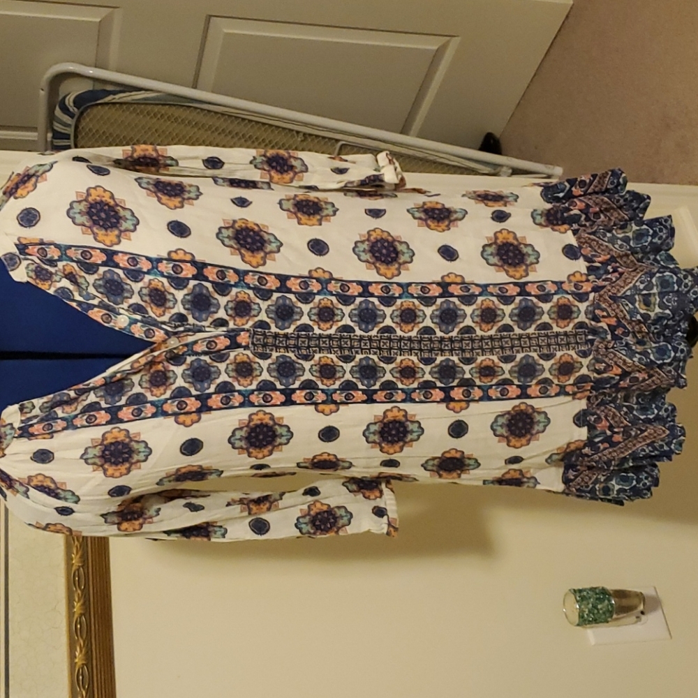 Cute spring dress - Picture 3 of 4